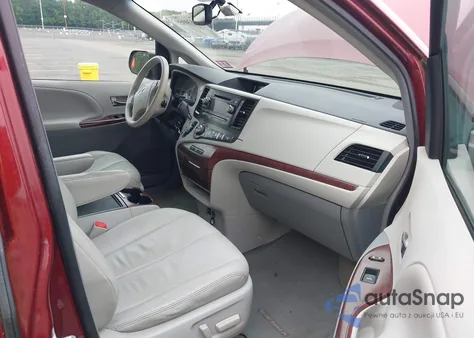 2013 Toyota Sienna Xle V6 8 Passenger from USA, damaged, VIN 5TDYK3DC7DS326237